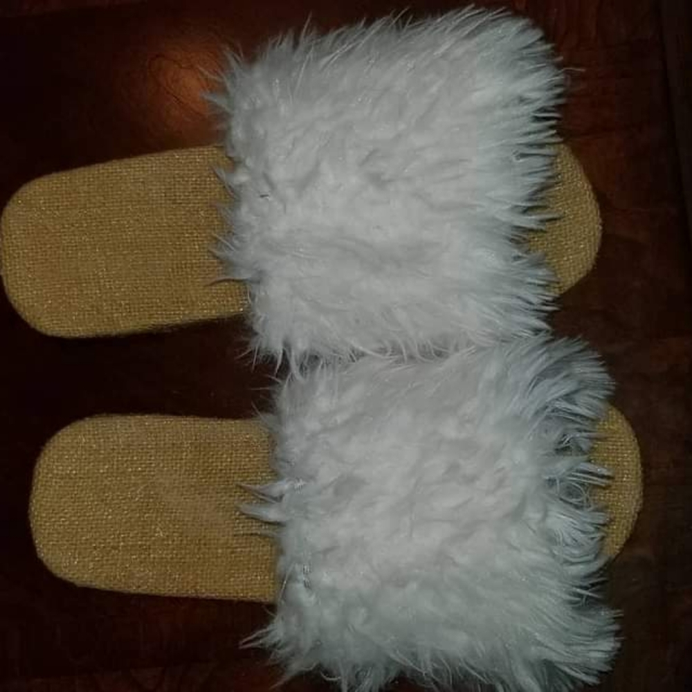 Women Fur slides